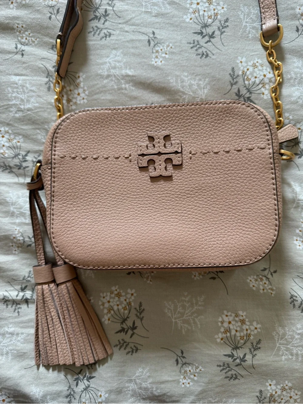 Tory Burch Pebbled Leather Crossbody in Dusty Pink with Gold Chain